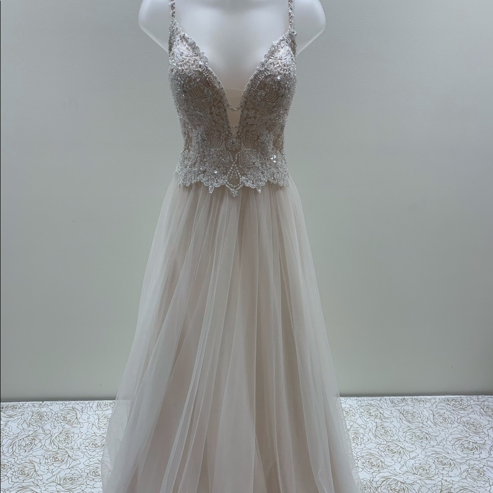 NWT Dreams by Eddy k. Thin Strap Wedding Dress